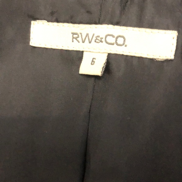 RW&Co Blazer in black. - Picture 2 of 2